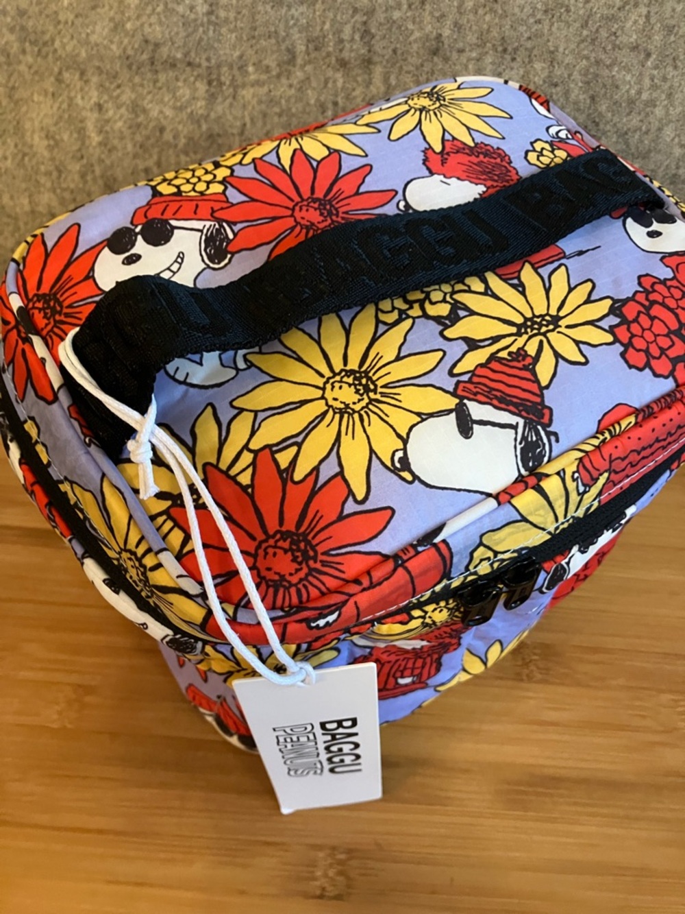 NWT - BAGGU x Peanuts Puffy Lunch Bag in Floral Snoopy Print - Picture 2 of 10